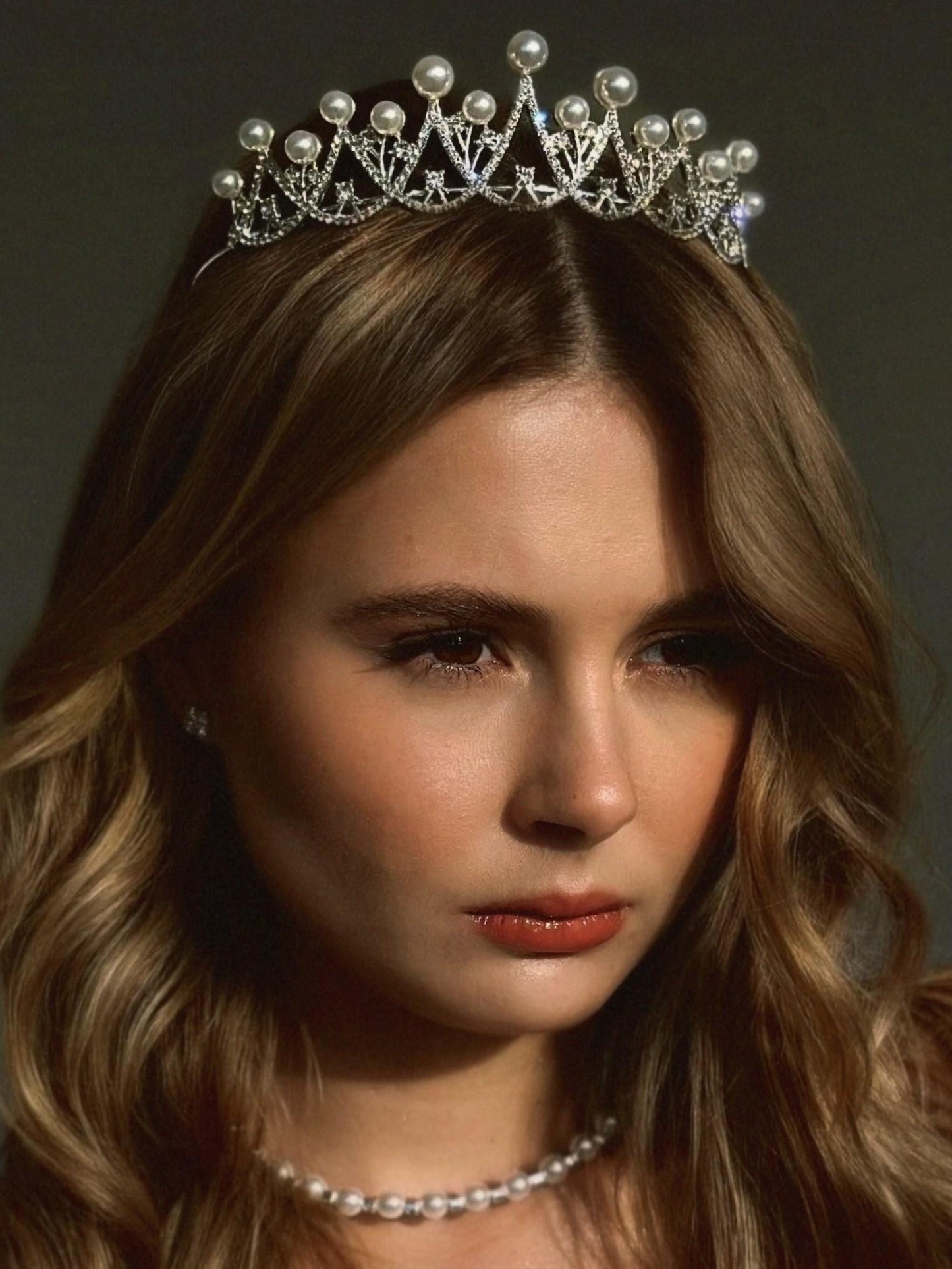 Eternal Grace Pearl Bridal Tiara – Silver Faux Pearl Wedding Crown – Elegant Halo Headpiece